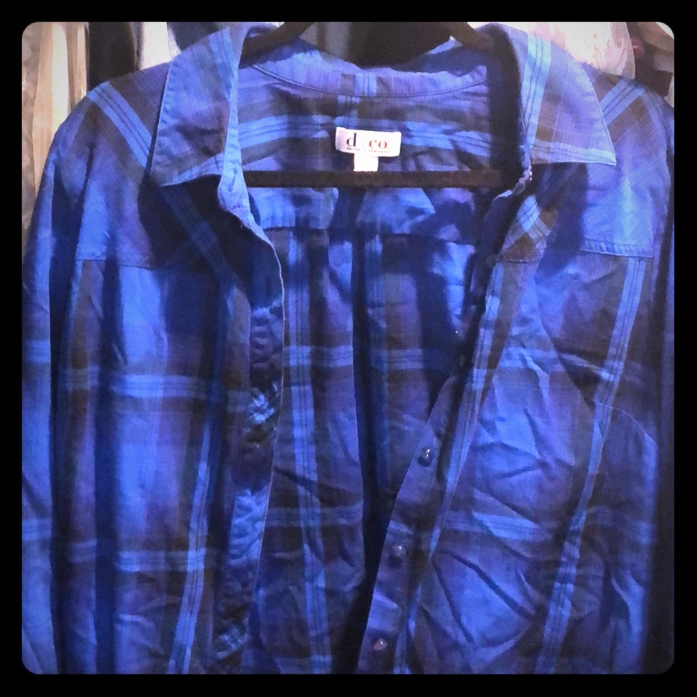 Plaid long sleeve lose fitting buttoned shirt